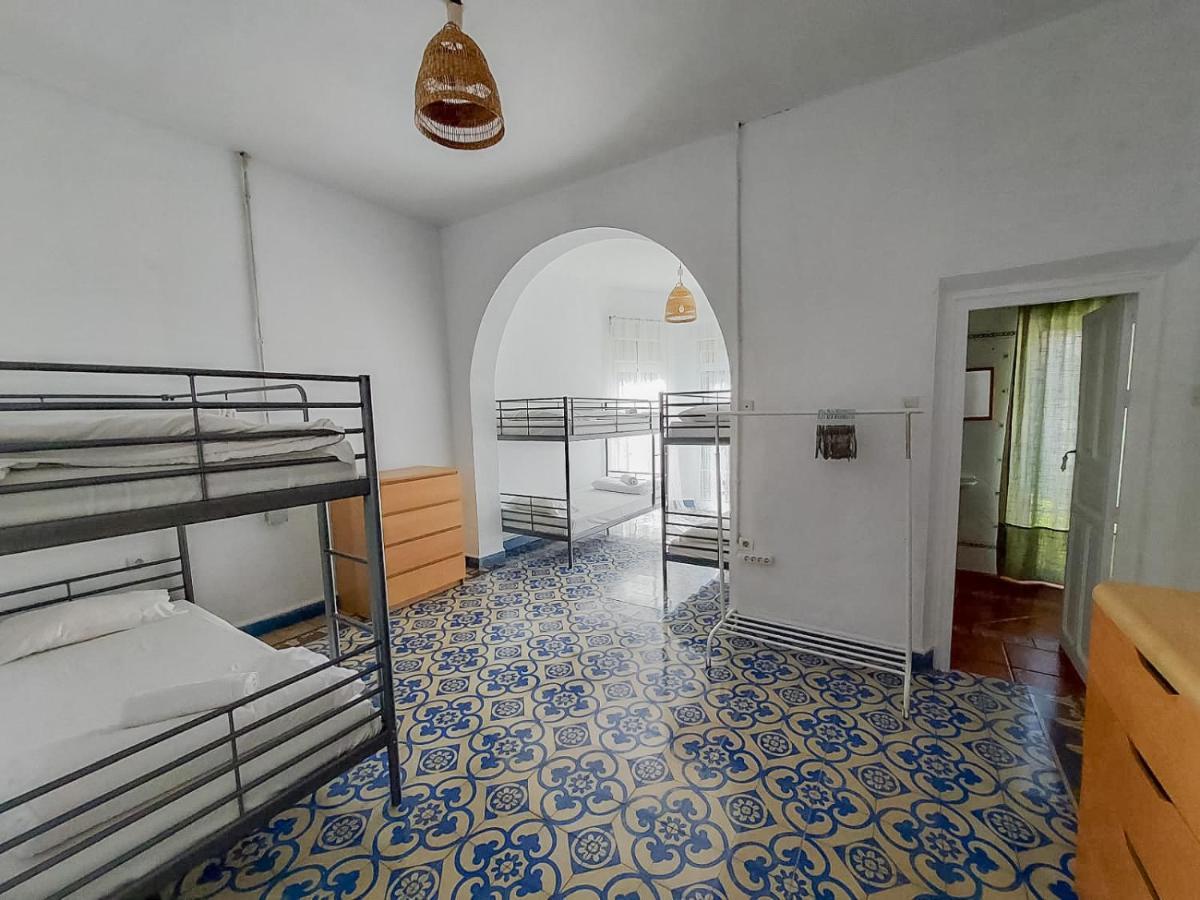 Barbatuke Bed & Bike Hostel Malaga Exterior photo