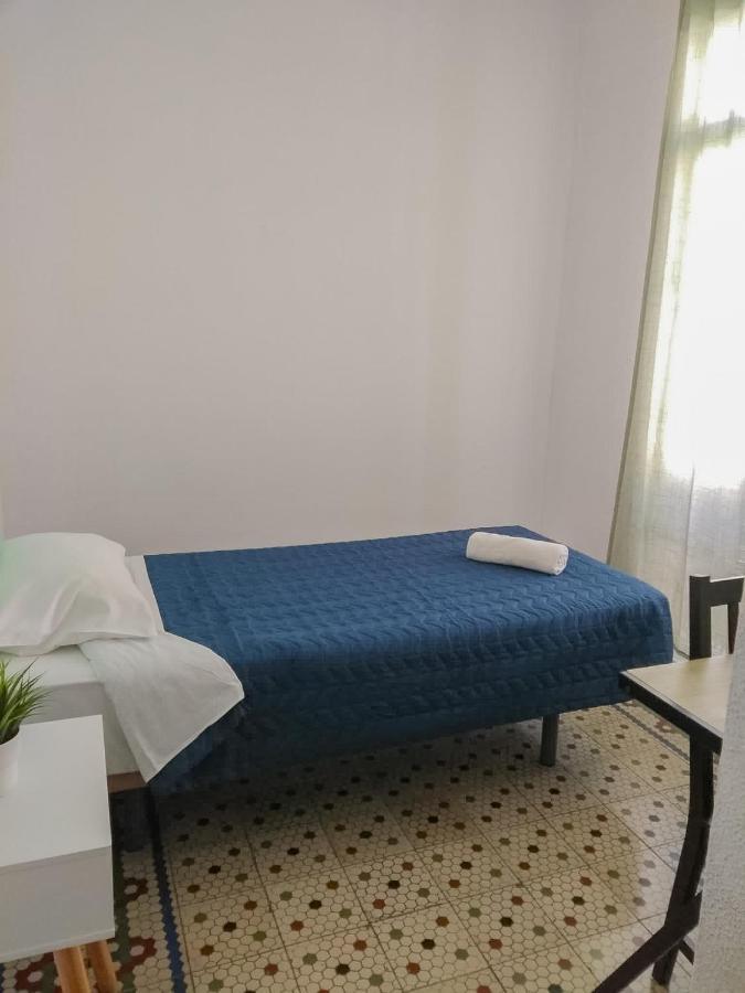 Barbatuke Bed & Bike Hostel Malaga Exterior photo