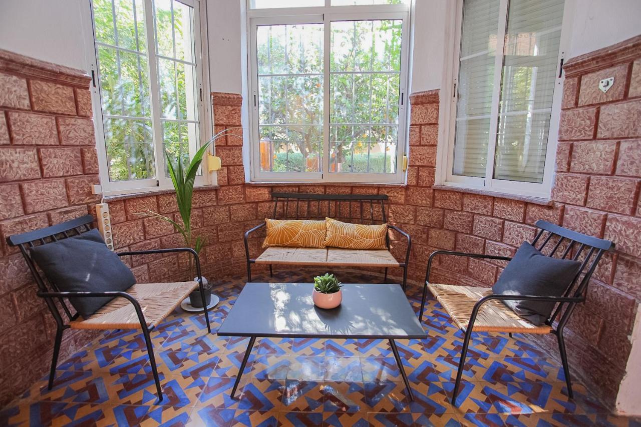 Barbatuke Bed & Bike Hostel Malaga Exterior photo