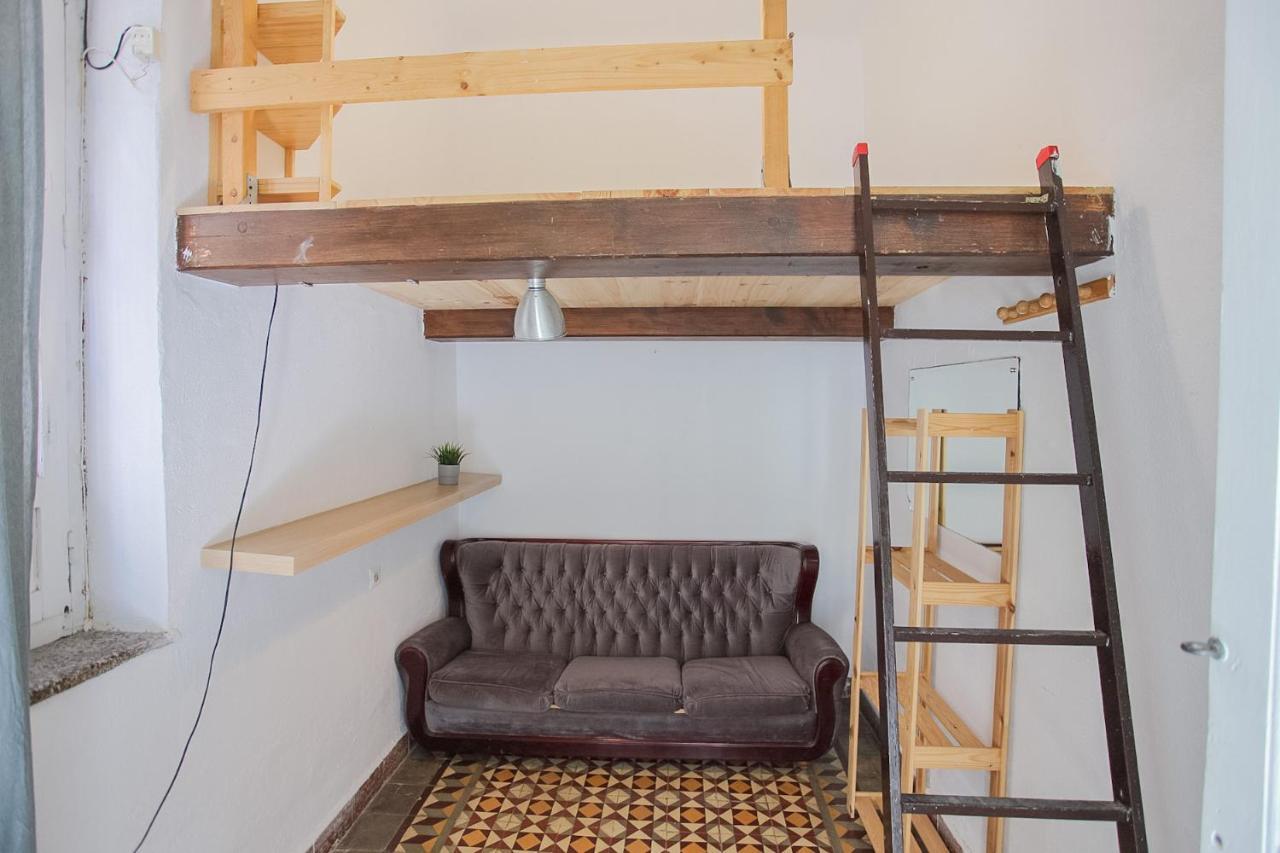 Barbatuke Bed & Bike Hostel Malaga Exterior photo