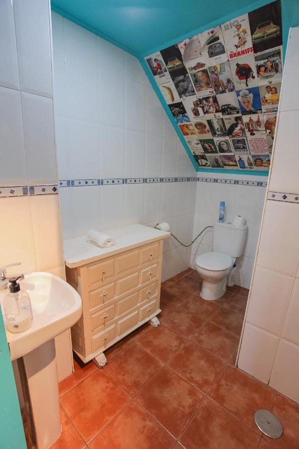 Barbatuke Bed & Bike Hostel Malaga Exterior photo